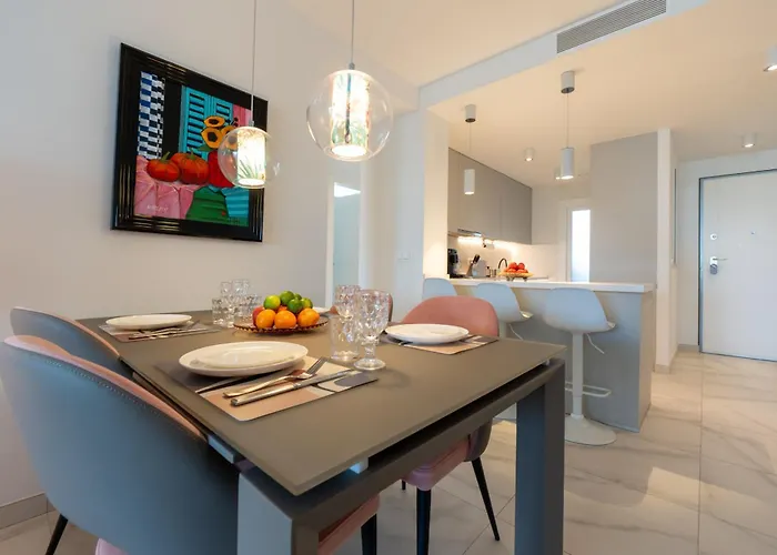 Miradores Del Sol - Fabulous In Cancelada Estepona